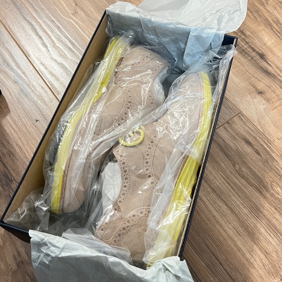 Cole Haan women shoes - Picture 4 of 5